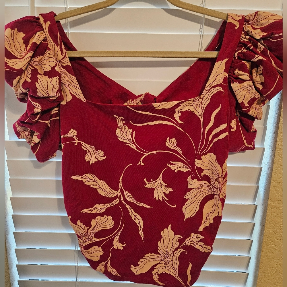 Express Red and Cream Floral puffy sleeve Blouse sz m